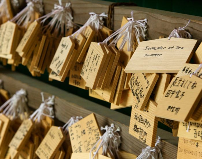porte bonheur japonais ema