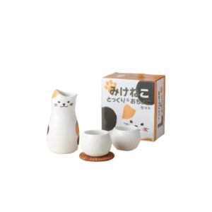 service à saké japonais en forme de chat shochu